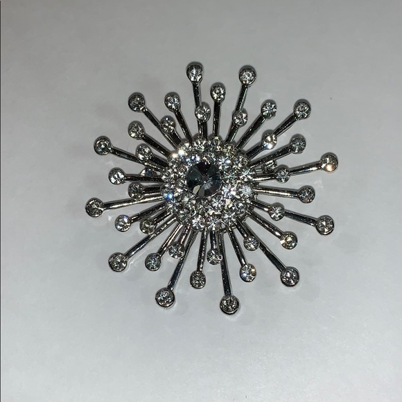 Starburst pin - Picture 1 of 3
